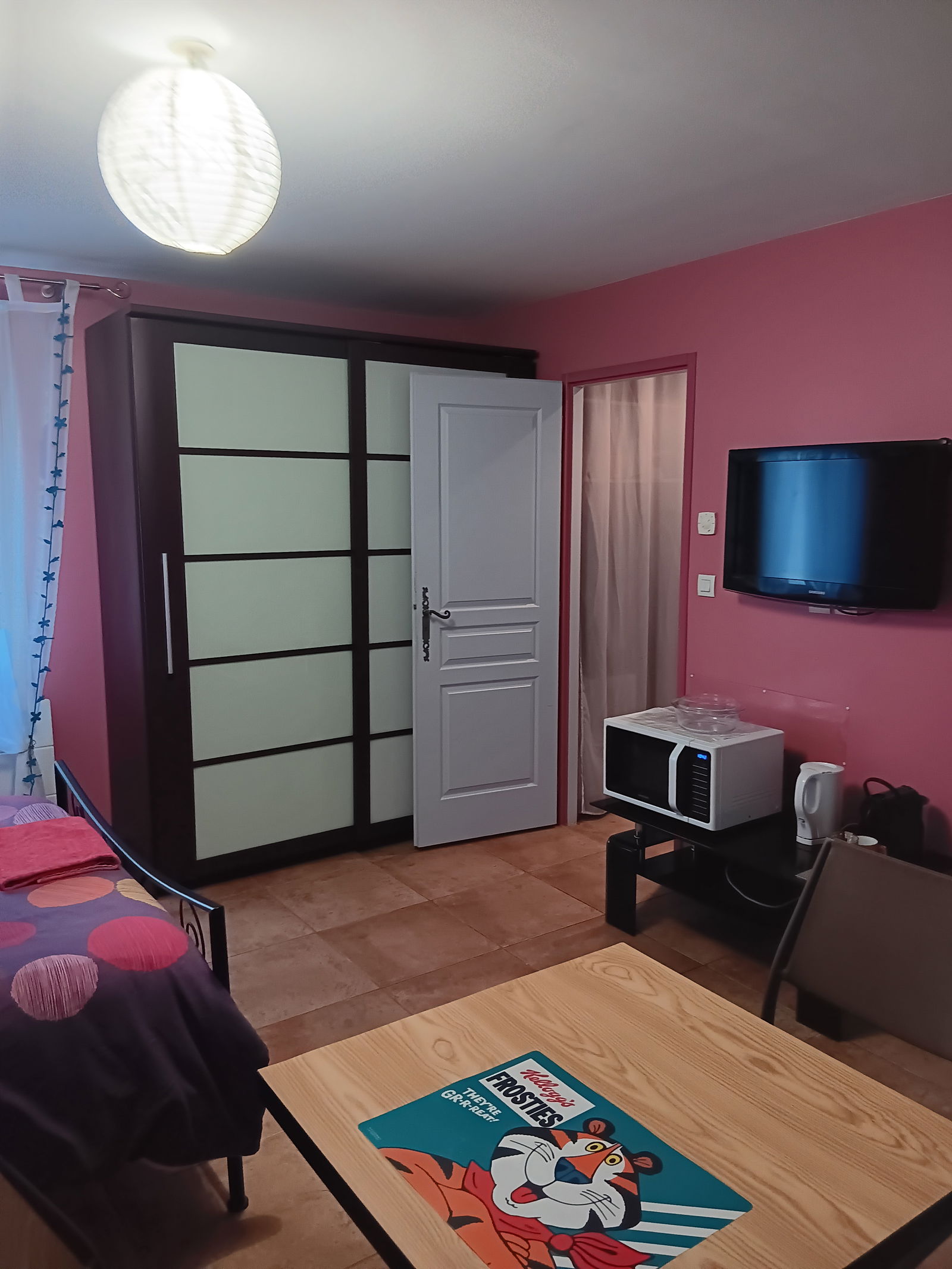 Hjemmeophold Nîmes 264472