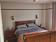 2 Schlafzimmer zu vermieten in einer Wohnung, die ab November verfügbar sein wird