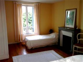 2. Möbliertes Schlafzimmer Zu Vermieten In Civry-La-Forêt