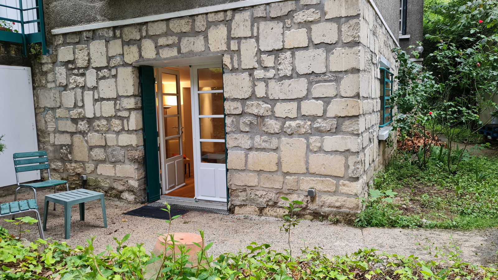 Logement Entier Issy-les-Moulineaux 245337