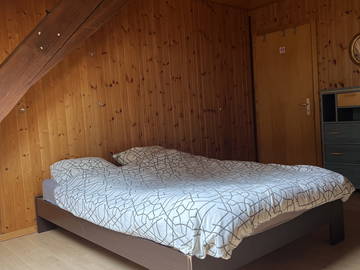 Roomlala | 2U Zëmmer ze lounen tëscht Estavayer-le-Lac a Payerne