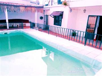 Roomlala | 3 Bedroom Apartment In Residence With Swimming Pool