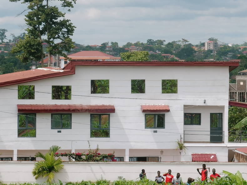 Entire Home Yaoundé 234445-4