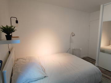 Roomlala | 3 bedrooms available in an apartment in Saint-Denis