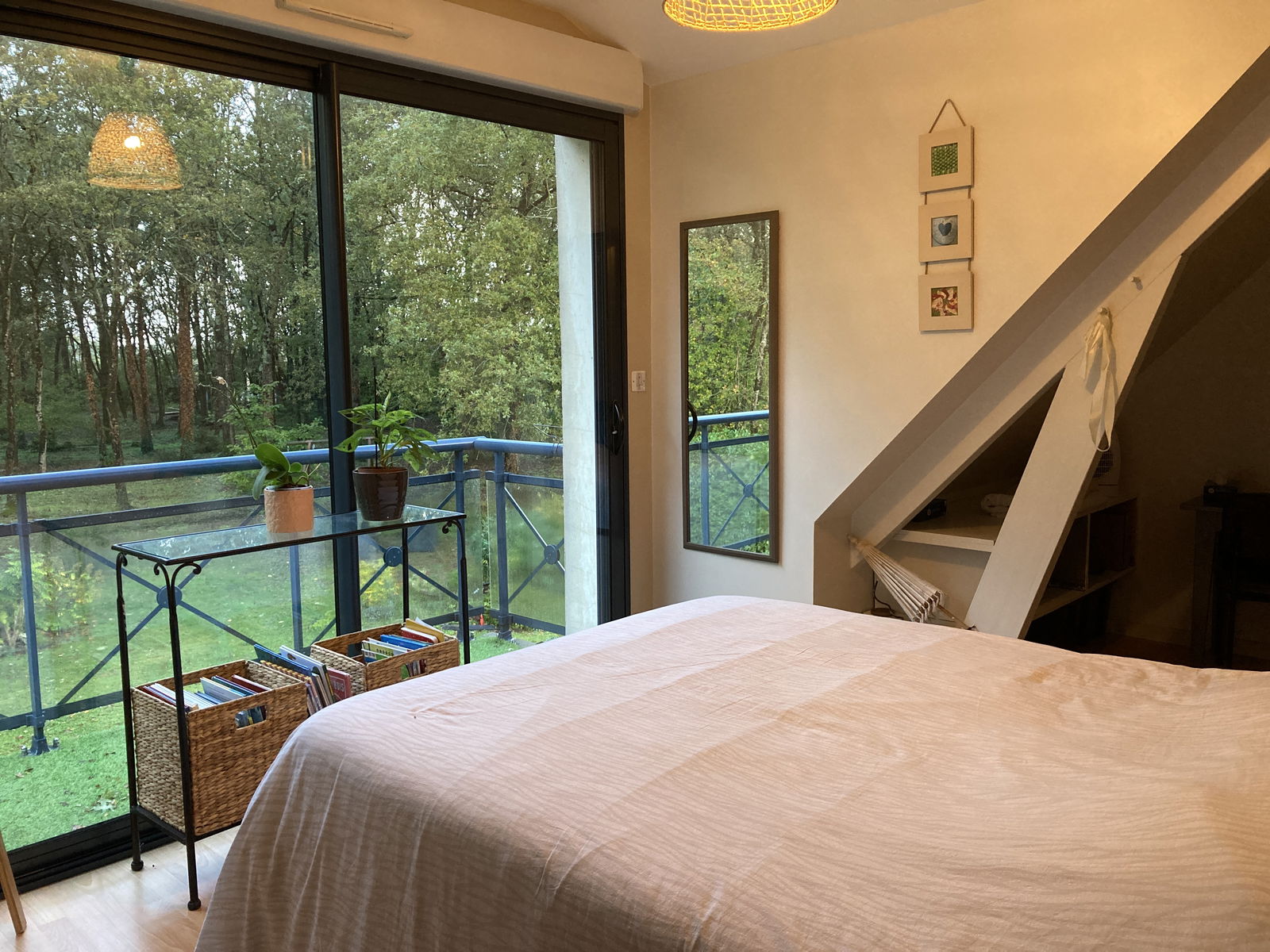 Homestay Sarrigné 77091