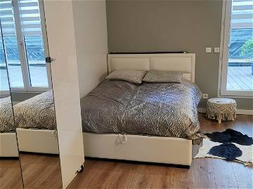 Roomlala | 3 Belles Chambres à Louer Dans Grande Maison JO