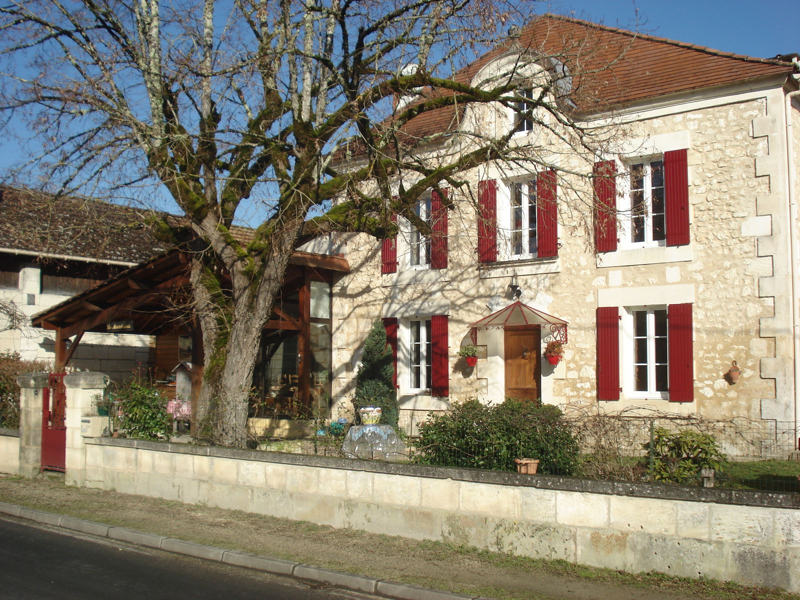 Hemvistelse Paussac-et-Saint-Vivien 98430