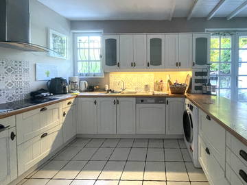 Homestay for rent in Lagord - photo 11 : Other room-11