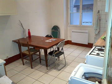 Roomlala | 3 kamer appartement om te delen 