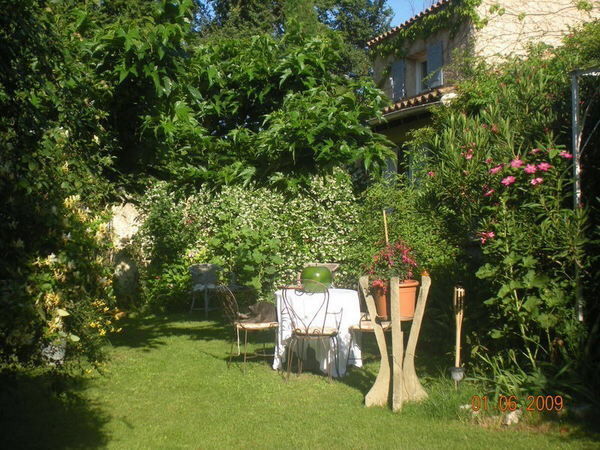 Vierashuoneet Monteux 71628