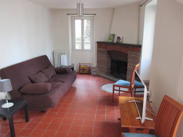 Roomlala | 3 pokoje w wynajmowanym dwupoziomowym mieszkaniu studenckim o powierzchni 100m2 Bayonne