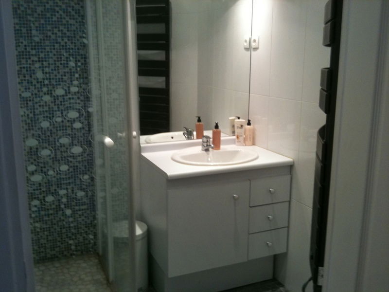 Kolokacja Suresnes 101725