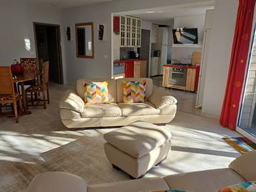 Roomlala | 3 quartos compartilhados