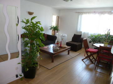 Roomlala | 3 Quartos Para Alugar Em Um F4