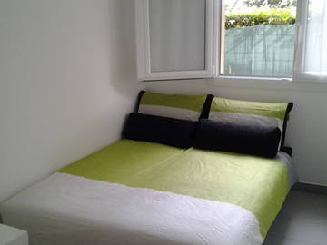 Roomlala | 3 rooms Ground floor, Parking