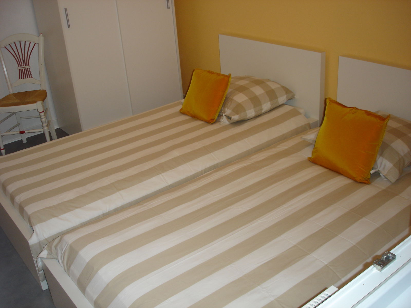 Oberoende Studio Dijon 76294