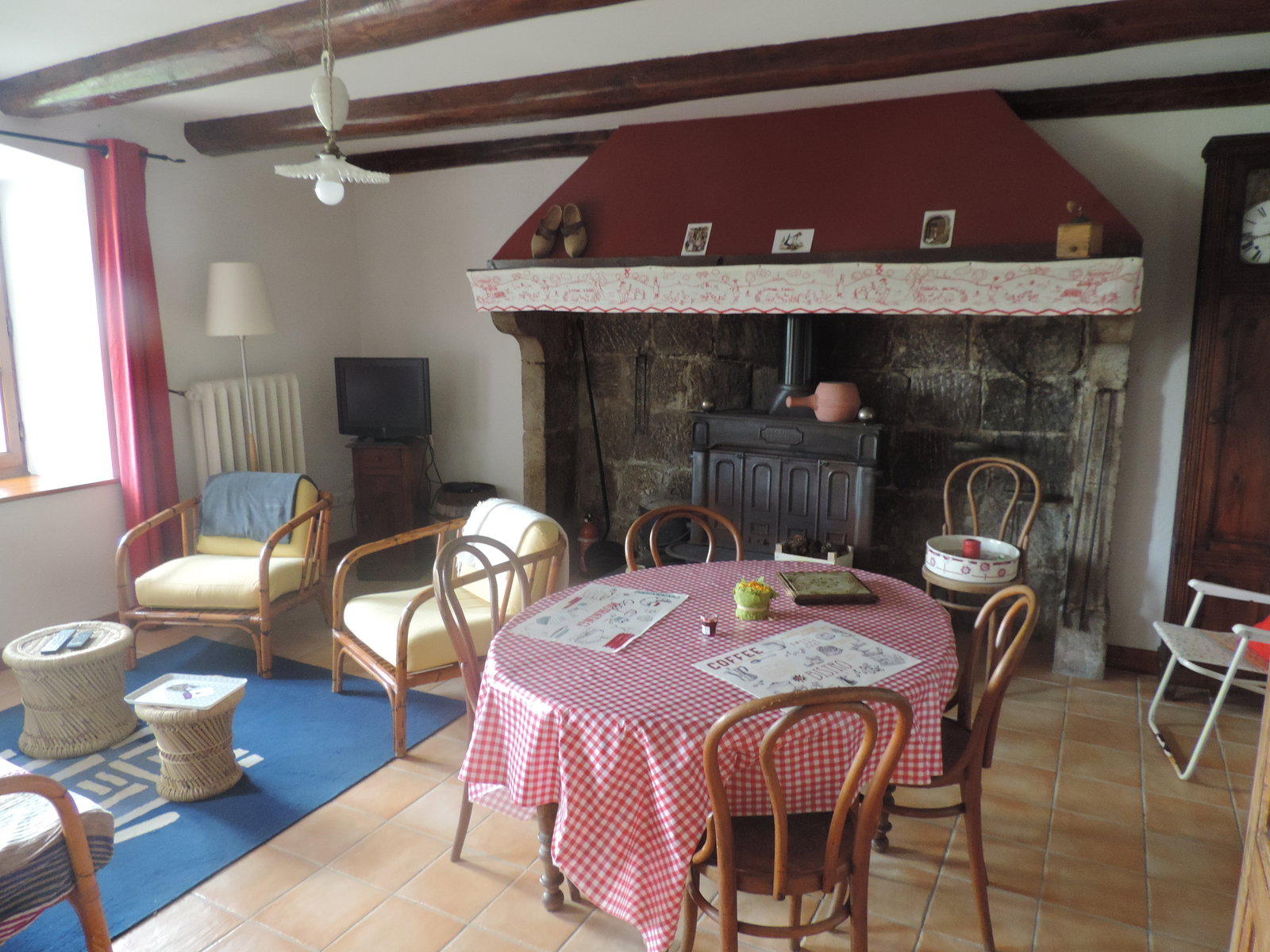 Ganz Haus Saint-André-de-Chalencon 206532