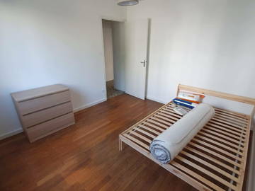 Roomlala | 3 sypialnie współdzielone La Doua