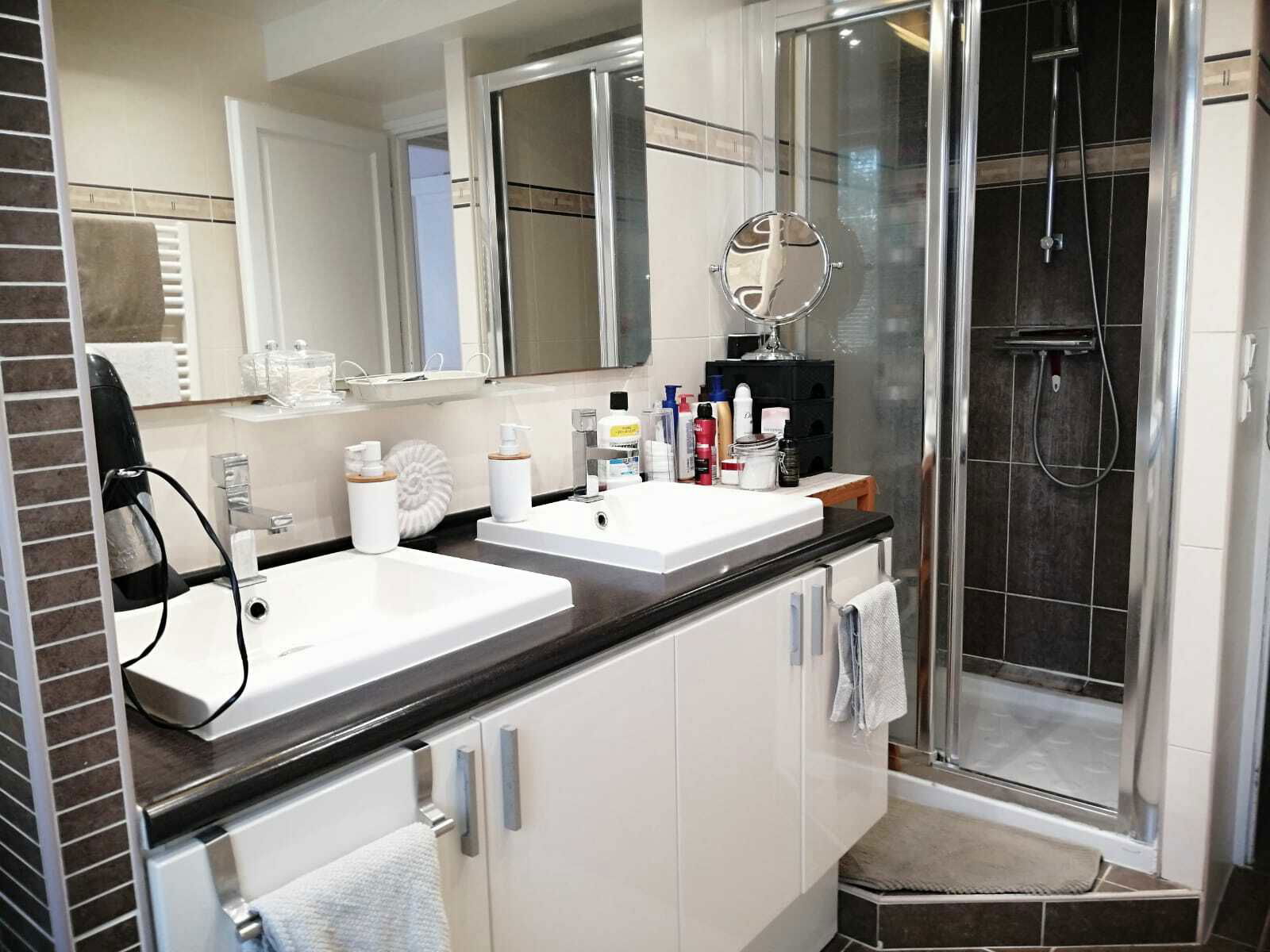 Kolokation Livry-Gargan 240173