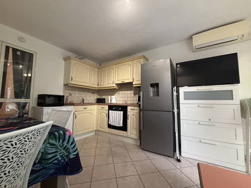 Logement entier à louer à Six-Fours-Les-Plages - photo 13 : autre pièce-13