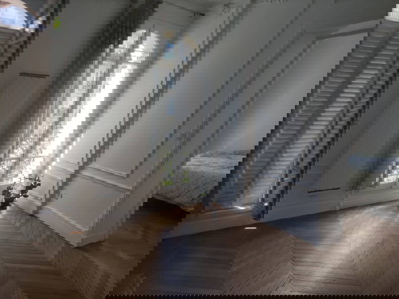 Cały Dom Paris 301223-1