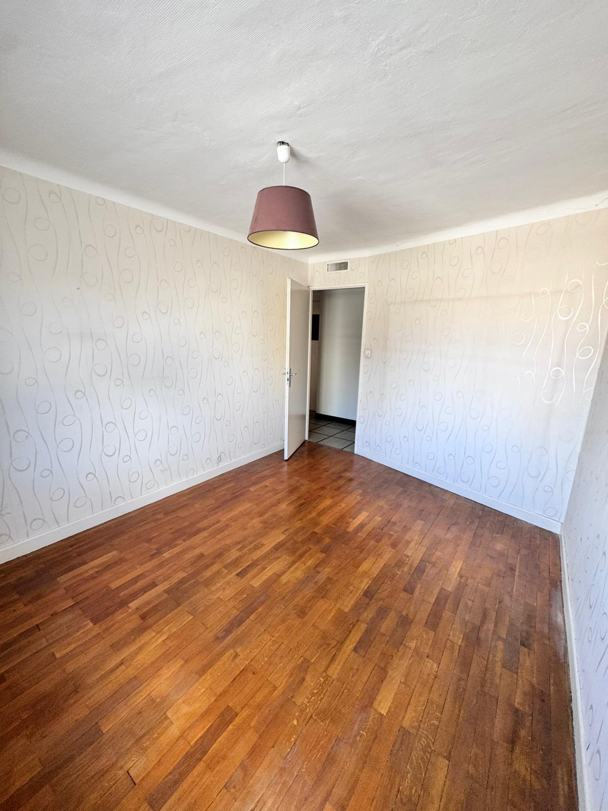 Colocación Villeurbanne 589885