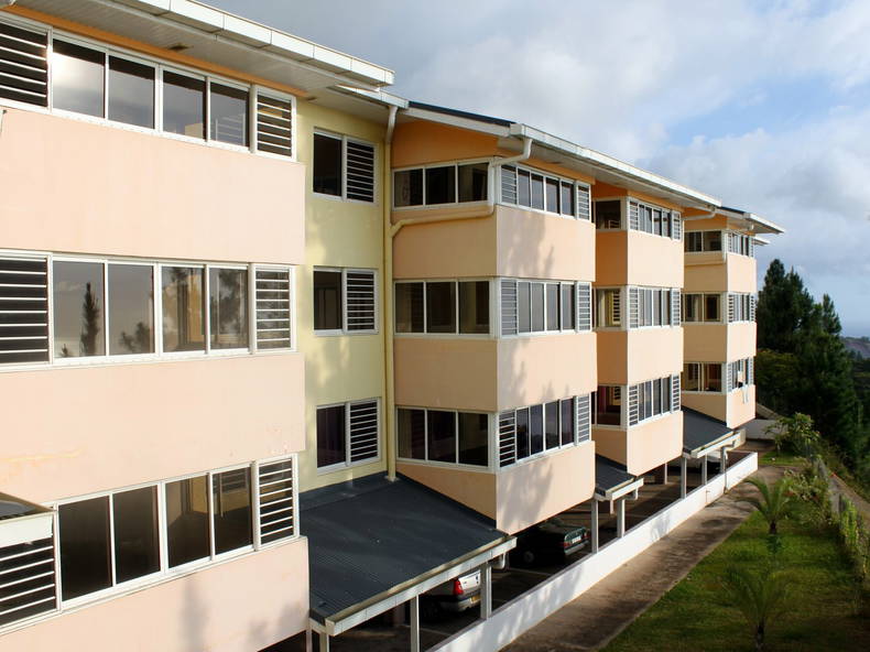 Ganzes Haus Puna'auia 390572-3