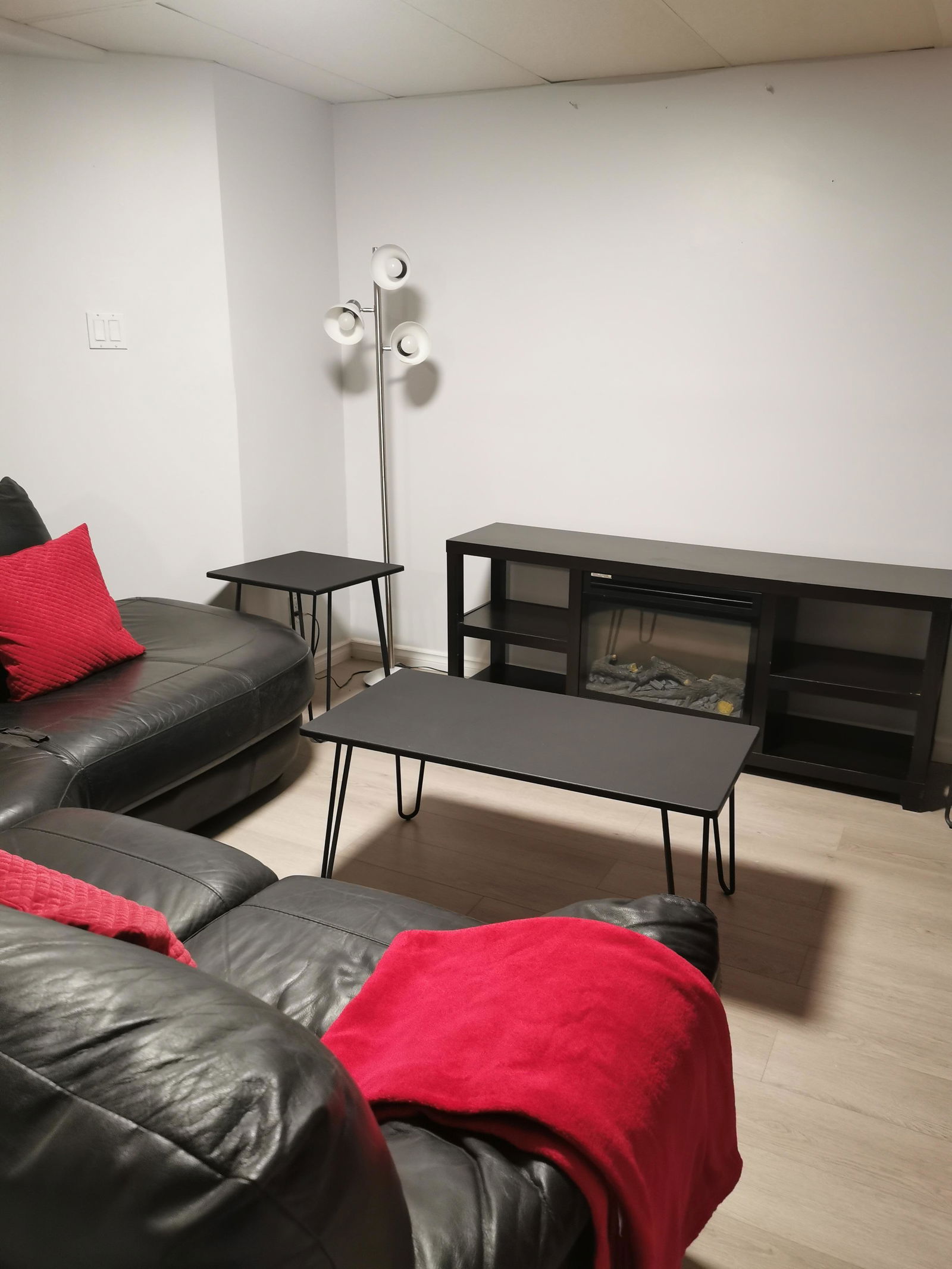 Colocatie Laval 484503