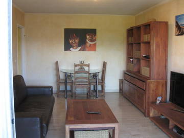Roomlala | 4-pokojowe mieszkanie na wynajem w Antibes 