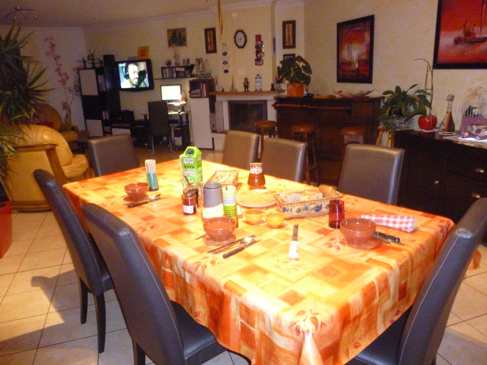 Hospedagem Em Casa De Família Saint-Yvi 147706