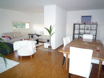 Roomlala | 4 Quartos para Alugar em Epalinges