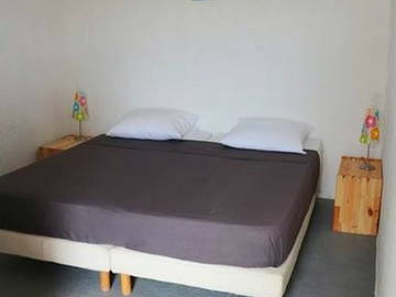 Roomlala | 4 Slaapkamers te Huur Naby See en Dorp 
