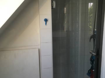 Chambre chez l'habitant à louer à Saint-Maur-Des-Fossés - photo 3 : salle de bain-3