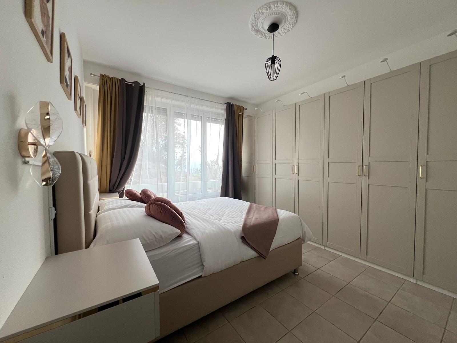 Hele Huis Montreux 649229