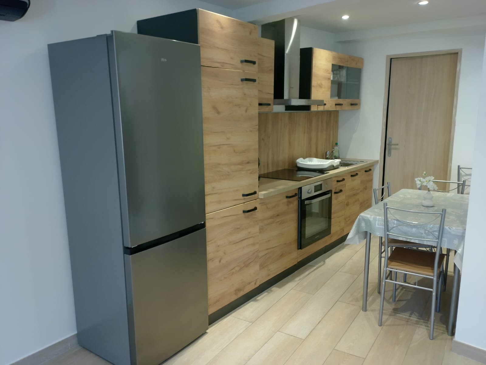 Entire Home Fréjus 673055