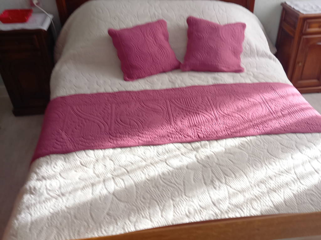 Homestay Grandparigny 662376-1