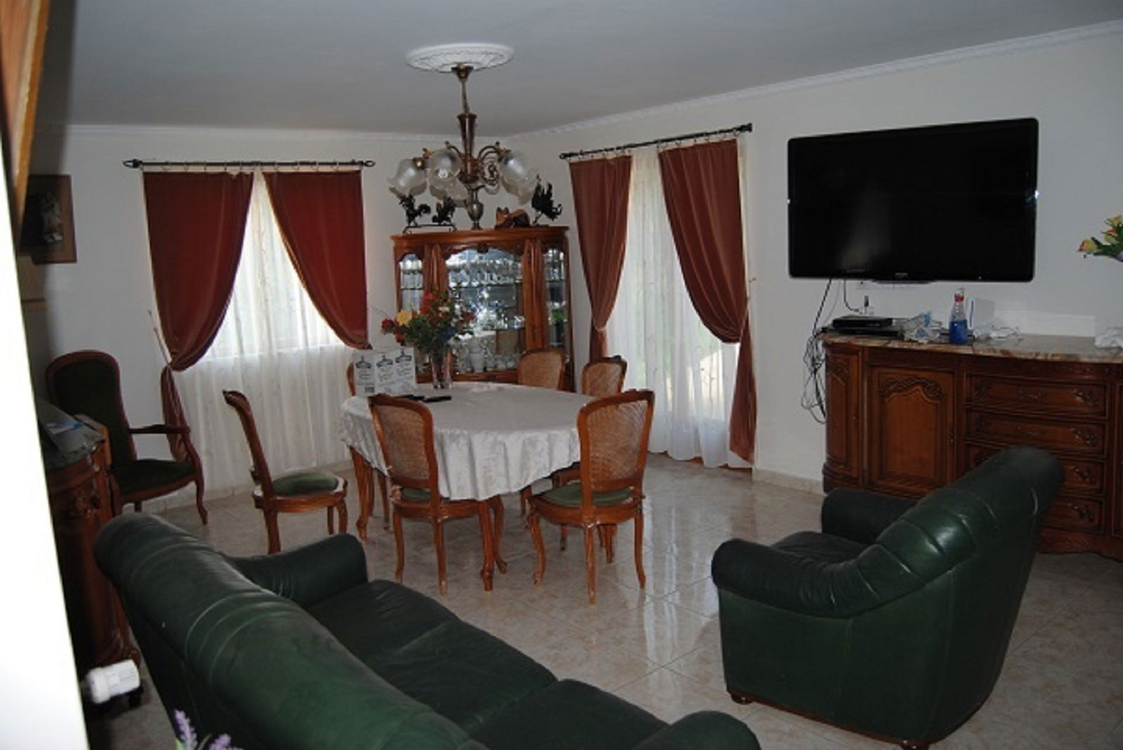 Entire Home Orly-sur-Morin 124667