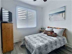 $696 Shared Room Montreal (LaSalle)
