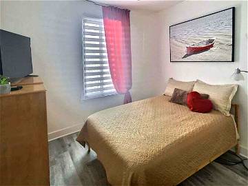 Roomlala | $696 Mehrbettzimmer LaSalle