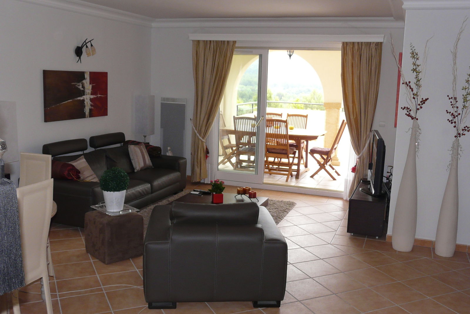 Entire Home Mallemort 70114