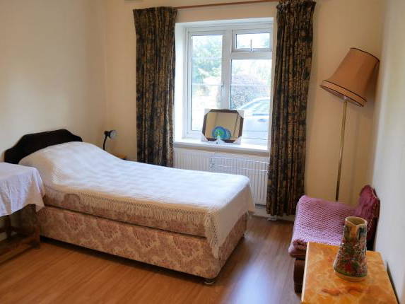 Gastgezin Isleworth 524067-1