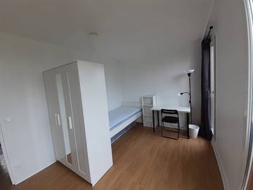 Room For Rent Les Ulis 250399