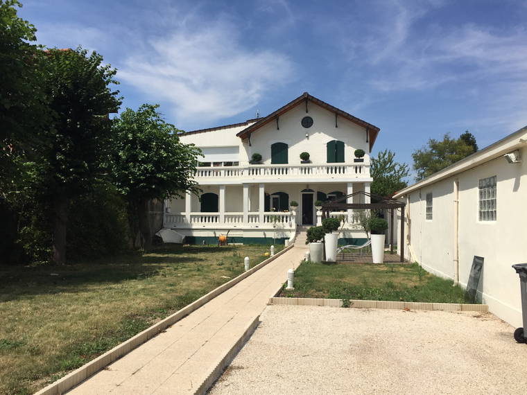 Homestay Villeneuve-le-Roi 159722