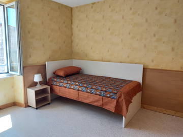 Chambre À Louer Fontenay-Le-Comte 473285