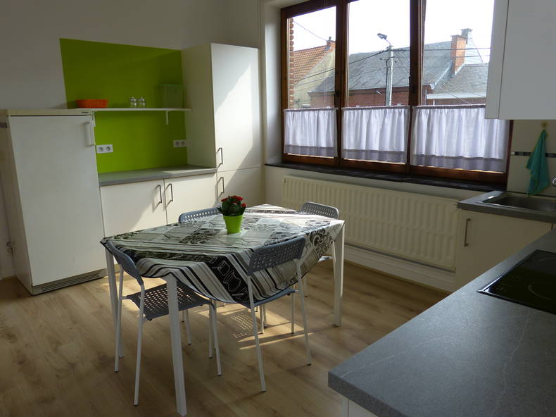 Kolokacja Namur 75329-3