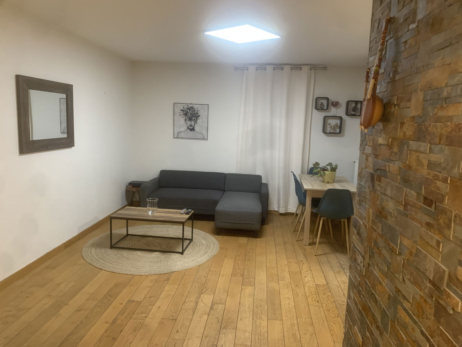 Estudio Independiente Bussy-Saint-Georges 256134