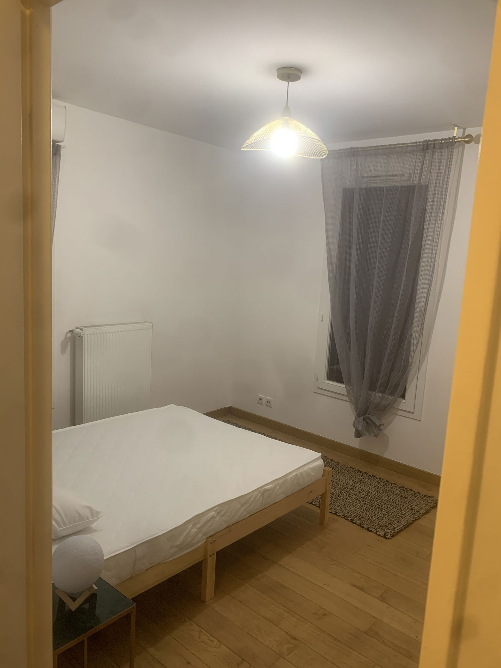 Estudio Independiente Bussy-Saint-Georges 256134