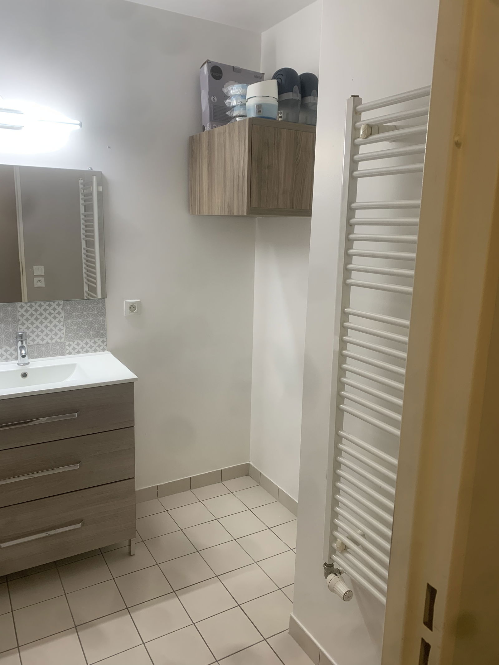 Estudio Independiente Bussy-Saint-Georges 256134