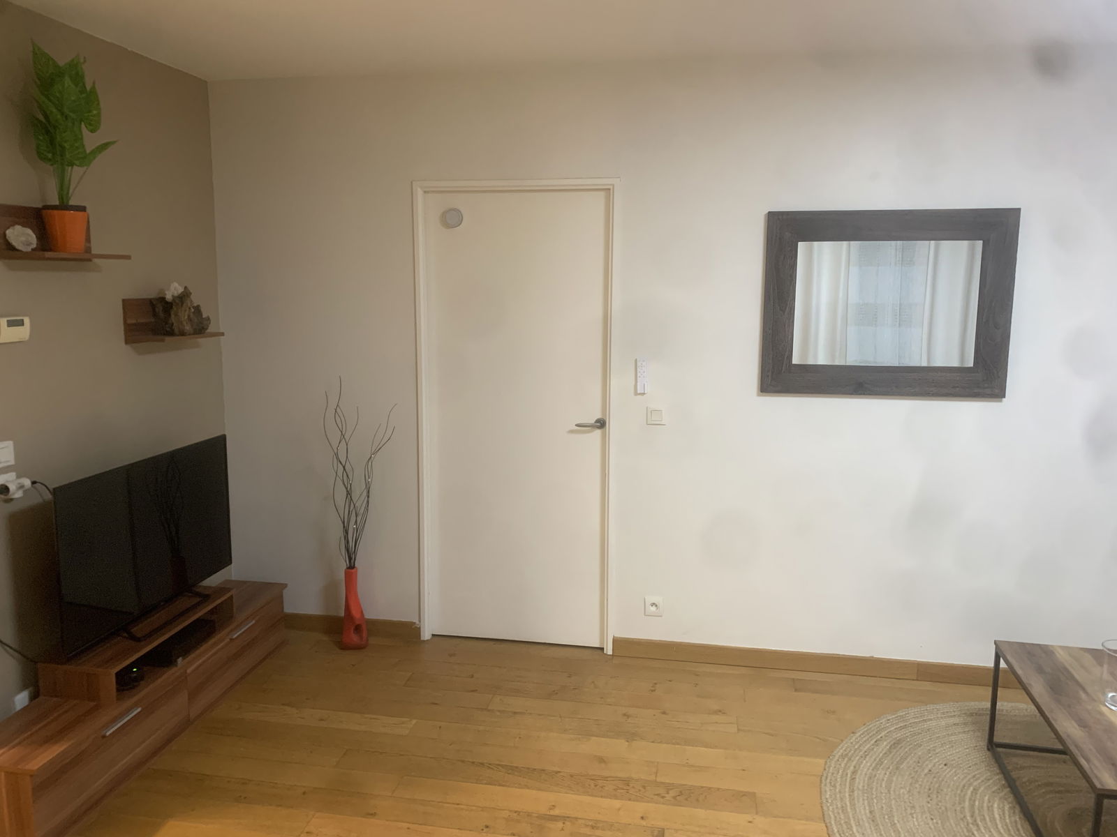 Estudio Independiente Bussy-Saint-Georges 256134