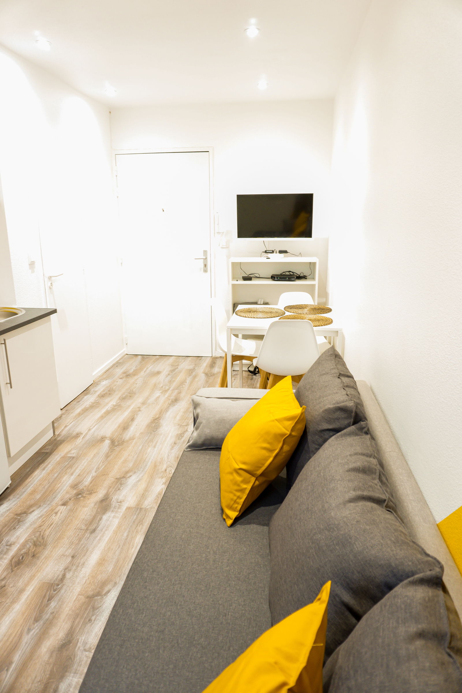 Estudio Independiente Bussy-Saint-Georges 244276